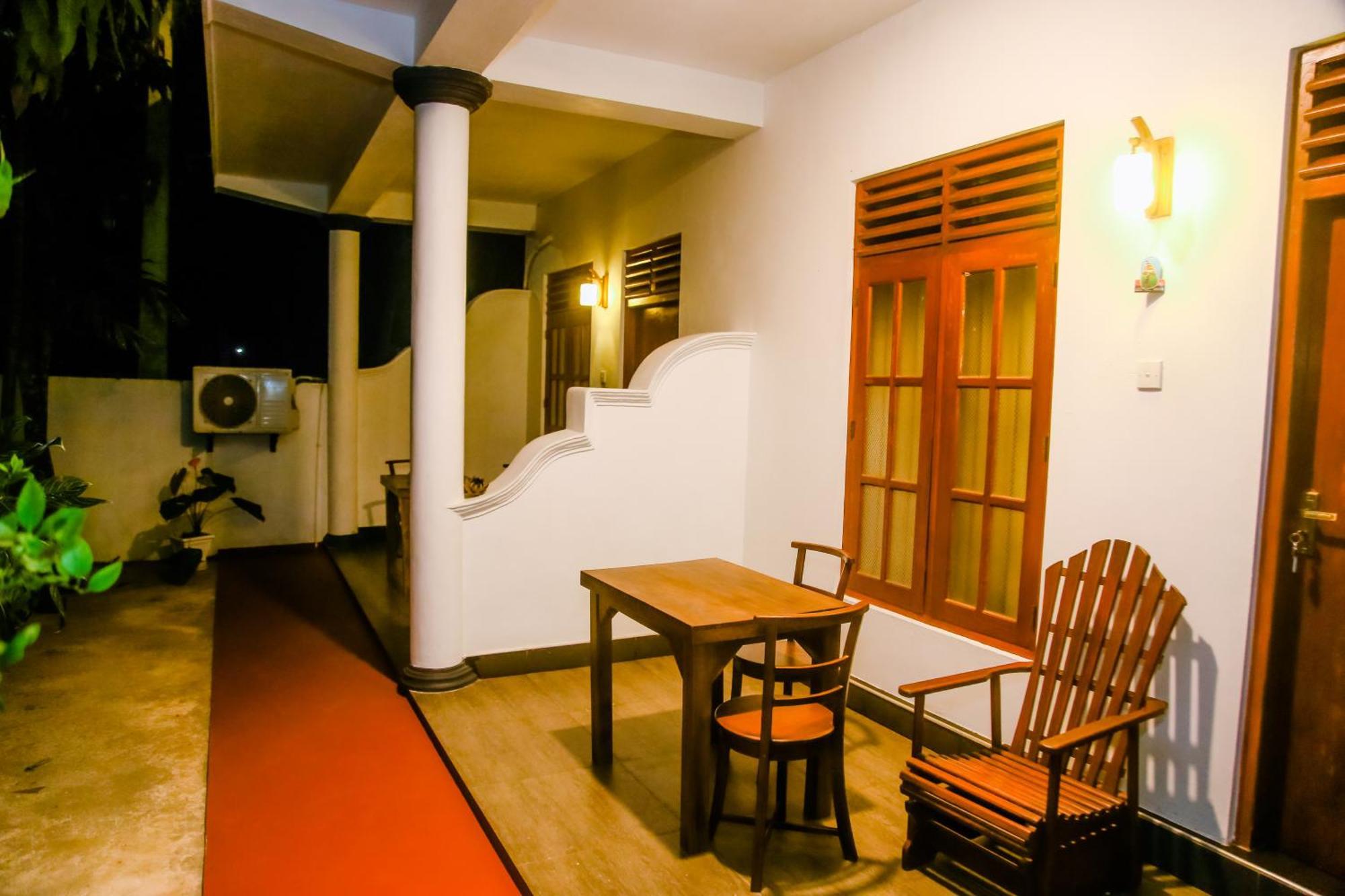 Little Angels Bed & Breakfast Mirissa Exterior photo