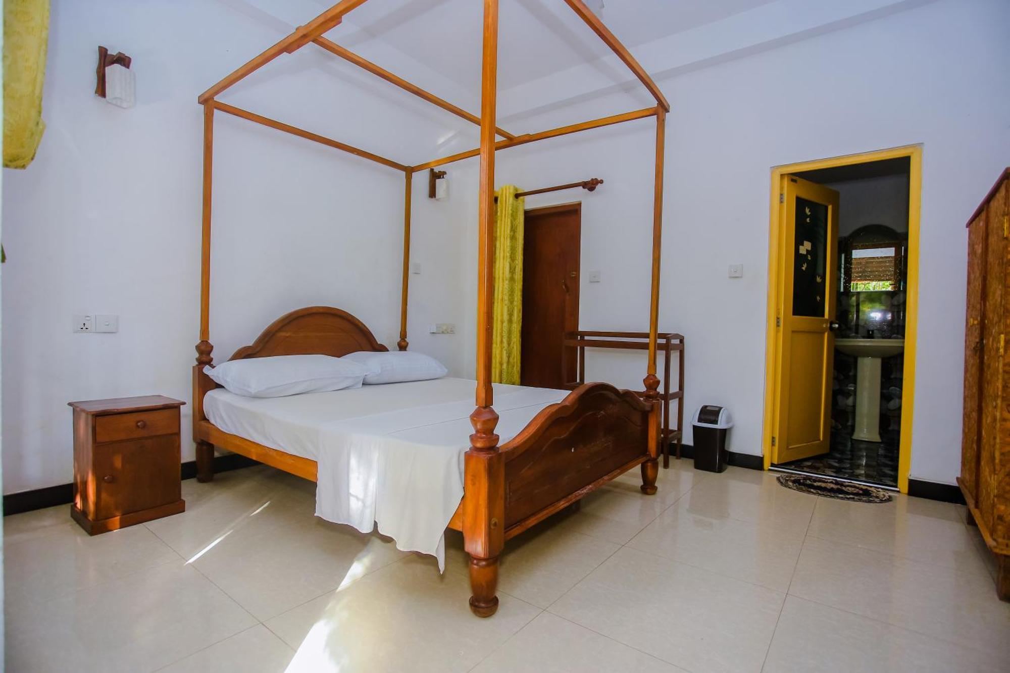 Little Angels Bed & Breakfast Mirissa Exterior photo